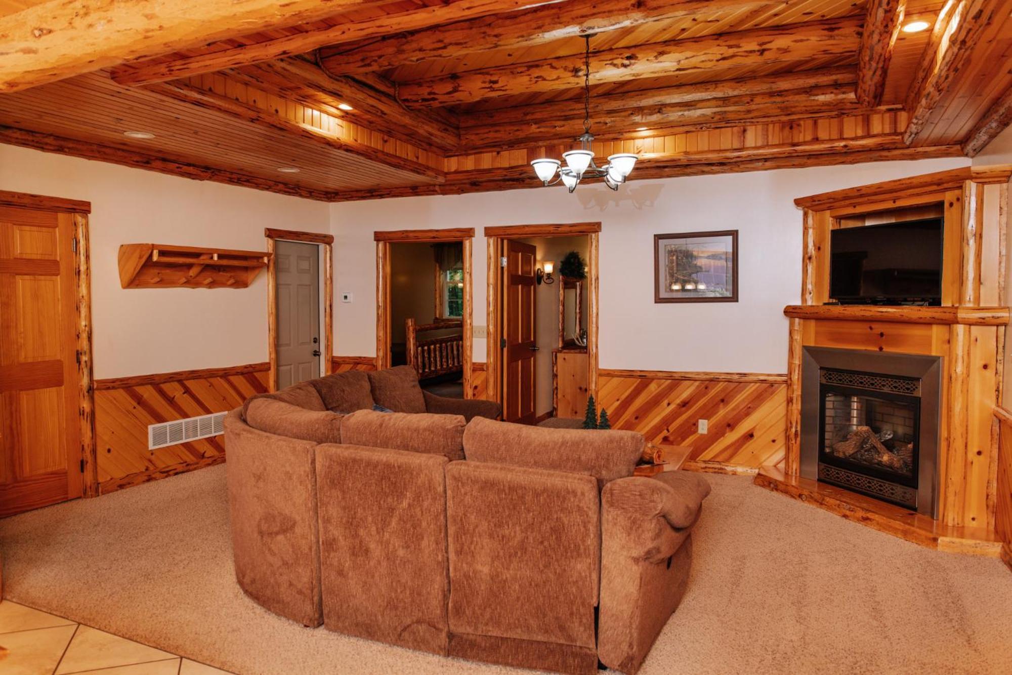 Sojourner'S Lodge & Log Cabin Suites Dundee Экстерьер фото
