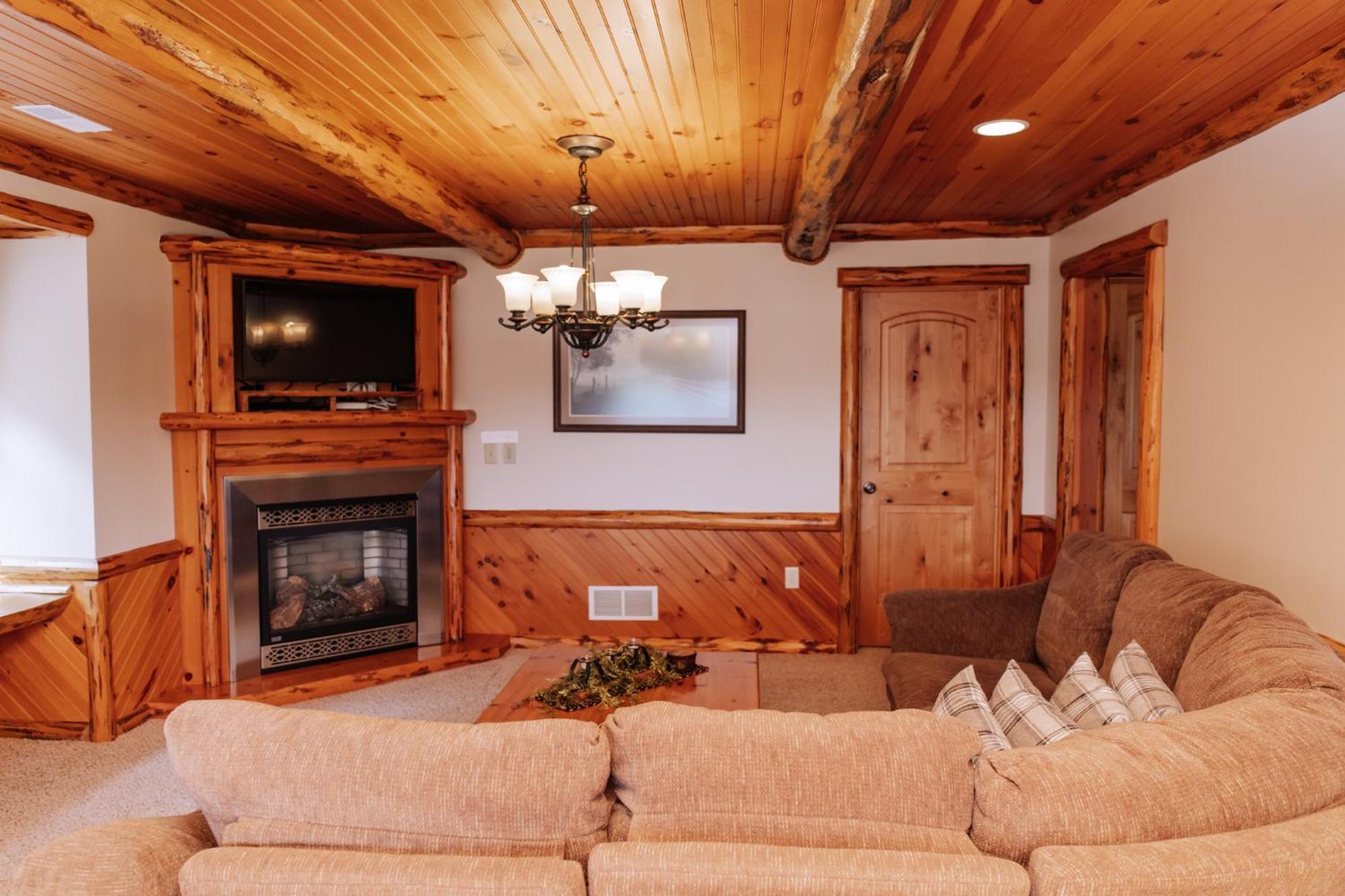 Sojourner'S Lodge & Log Cabin Suites Dundee Экстерьер фото
