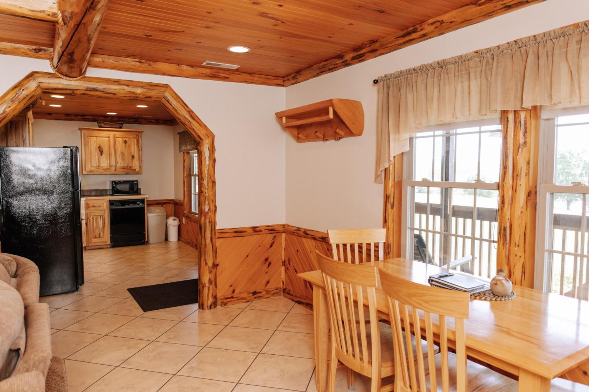 Sojourner'S Lodge & Log Cabin Suites Dundee Экстерьер фото